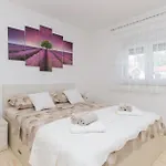 Stunning In *