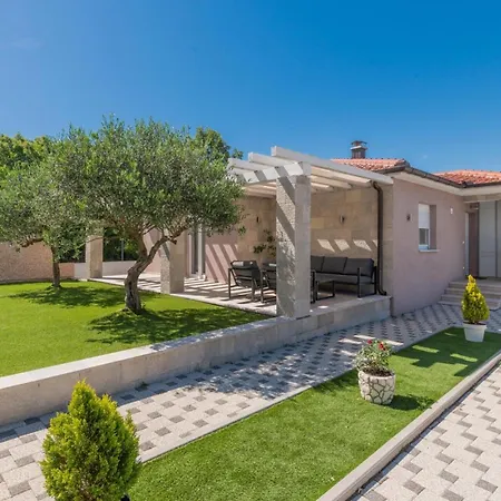 Stunning In Holiday home