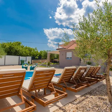 Stunning In Holiday home Kamenmost